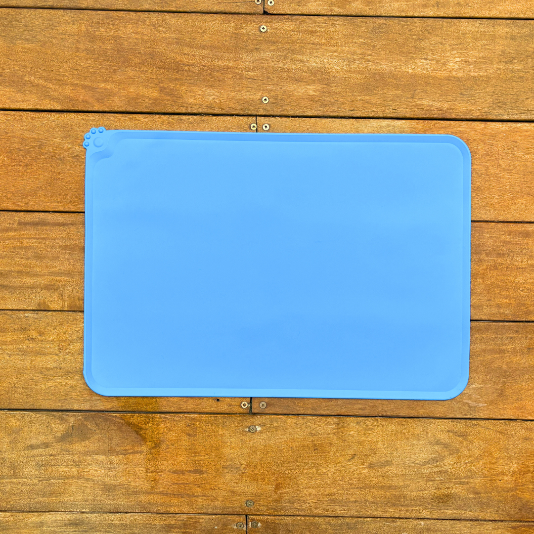 Non-Slip Silicone Dog Food Mat – Waterproof & Easy to Clean