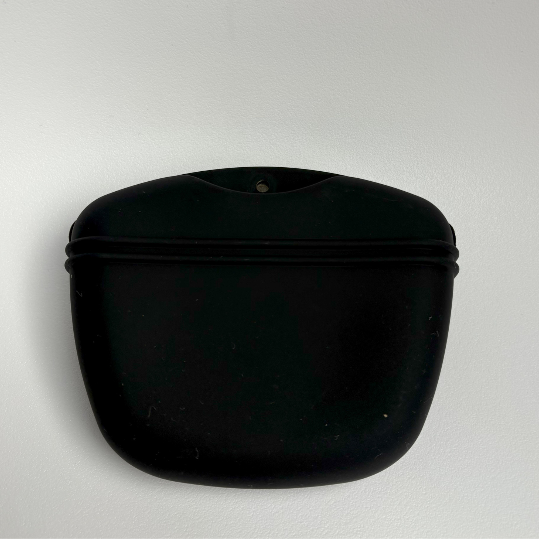 The Pooch Pouch- Magnetic Treat Bag